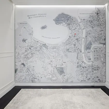 Pitipombo By Feelfree Daire